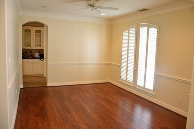 Building Photo - 12210 Santa Fe Springs Ct