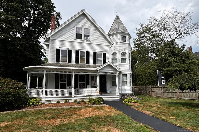 Building Photo - 80 Spruce St