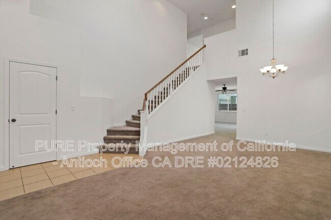 Building Photo - 2446 Mojave Dr