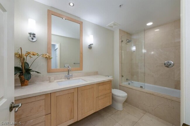 Building Photo - 410 Bayfront Pl