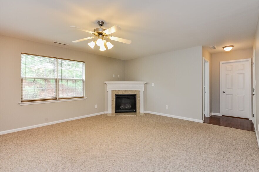 Building Photo - 1452 Cairo Way