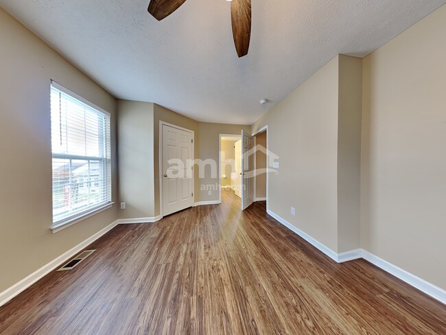 Building Photo - 233 Bannock Dr