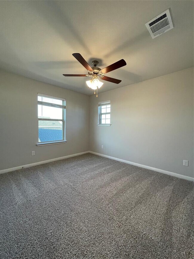 Building Photo - 125 Old Stage Coach Rd