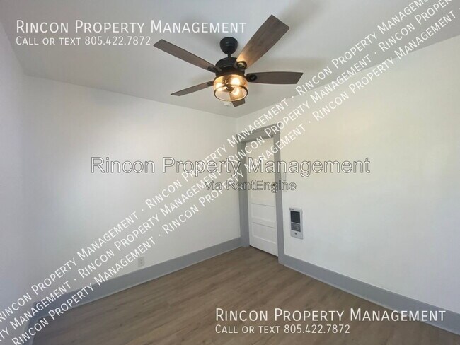Building Photo - 658 Poli St