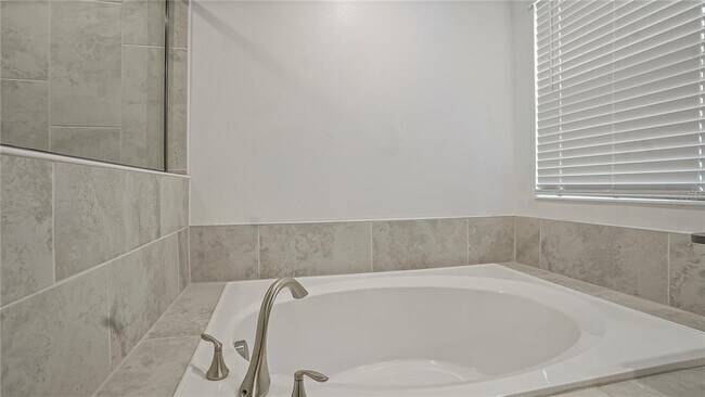 Building Photo - 1741 Sourwood Dr