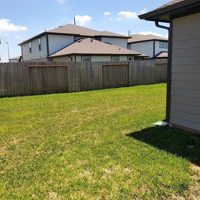 Building Photo - 4226 San Leo Ct