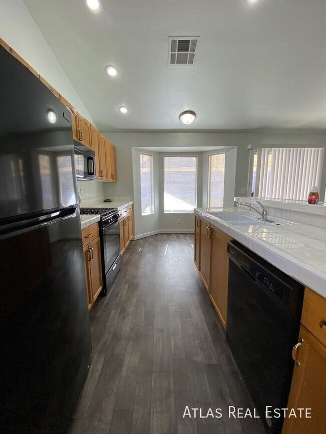 Building Photo - 181 Laguna Hills Ct