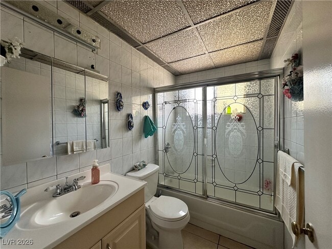 Building Photo - 2300 Pardee Pl