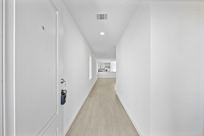 Building Photo - 3033 Dawn Sound Dr
