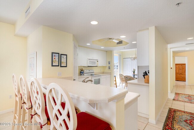 Building Photo - 8961 Lake Dr