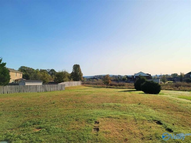 Building Photo - 103 Deer Path