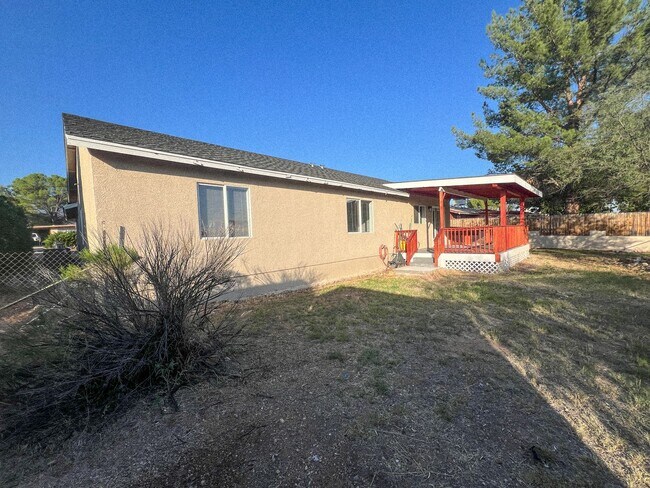 Building Photo - HOUSE - COTTONWOOD – VERDE VILLAGE