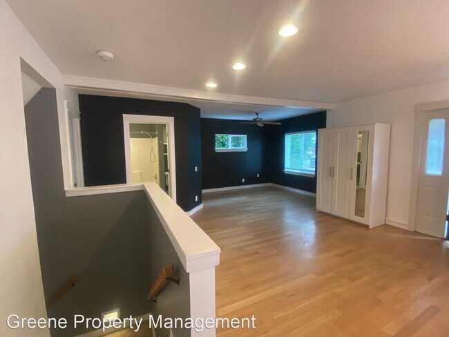 Building Photo - 3 br, 2 bath House - 1222 9th Ave SE