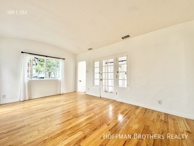 Building Photo - 1450 S Wooster St