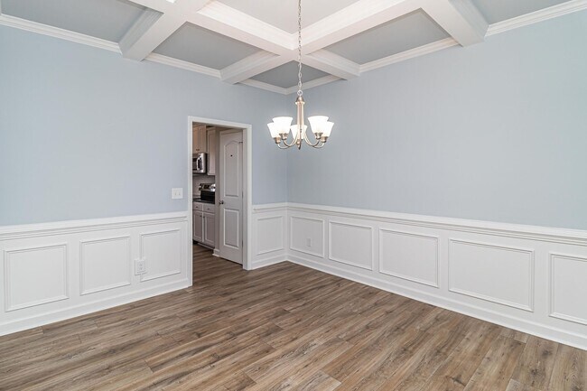 Building Photo - SPACIOUS 2-Story Home in Pikeville School ...