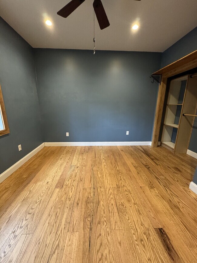 Building Photo - 156 Walnut Heights Ln