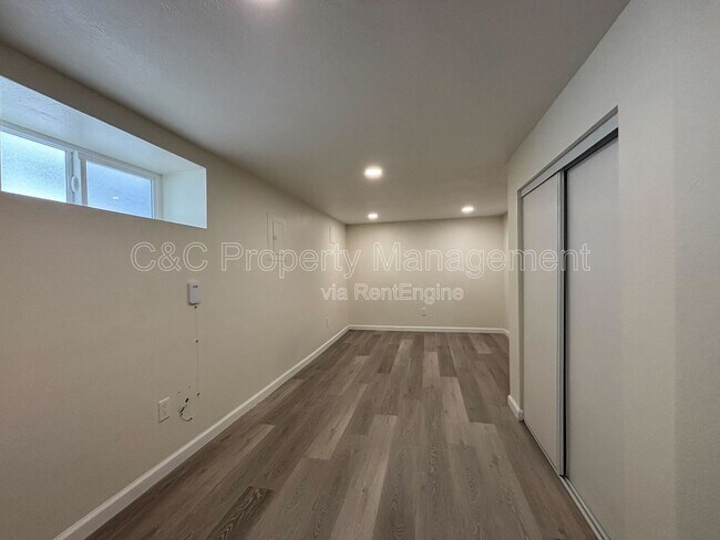 Building Photo - 846 42nd St