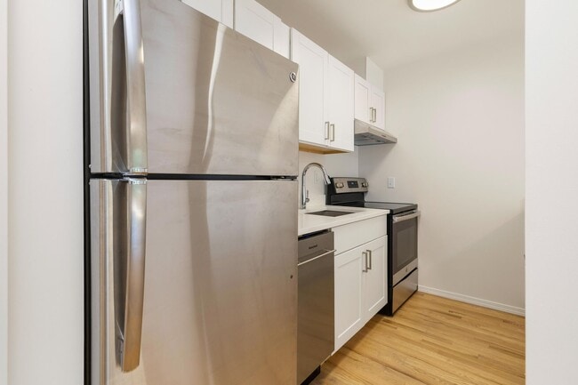 Interior Photo - Century Terrace