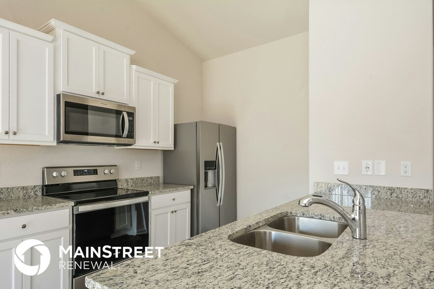 Building Photo - 356 Gourd St