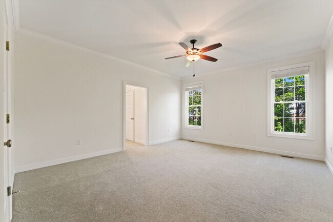 Building Photo - Spacious 5 Bedroom Home in Rountrey (Newmarket Section) – 3,555 Sq Ft – $4,350/mo