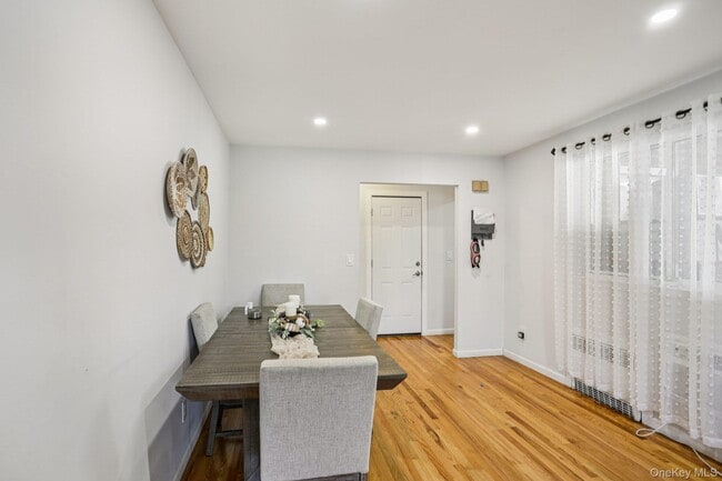 Building Photo - 31 Hildreth Pl