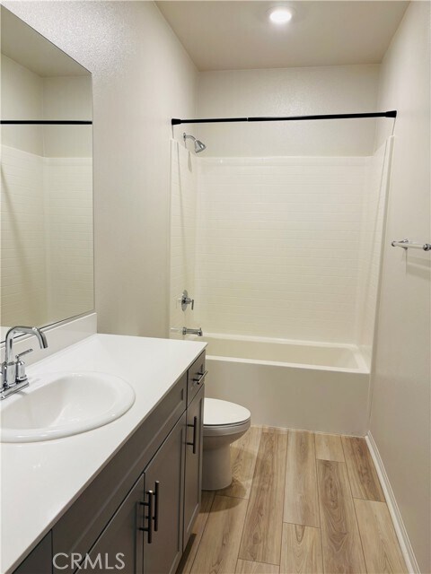 Building Photo - 40681 Birchfield Dr