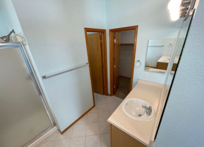 Building Photo - 10449 Hollyhock Court