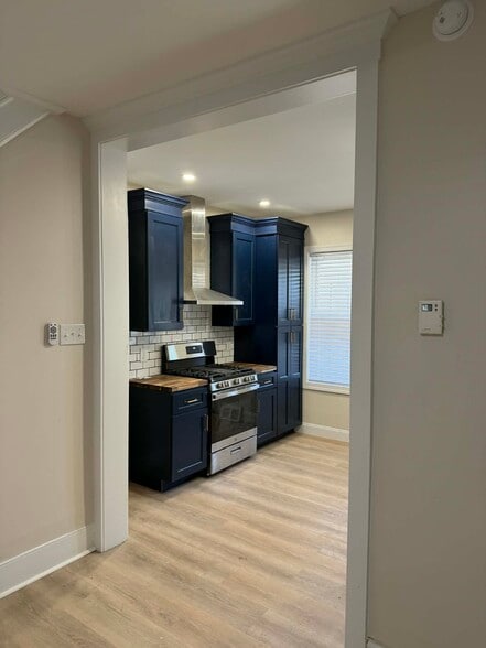 Building Photo - 418 Liberty St