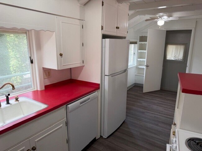 Building Photo - Charming 3-Bedroom Home in the Heart of Twain Harte