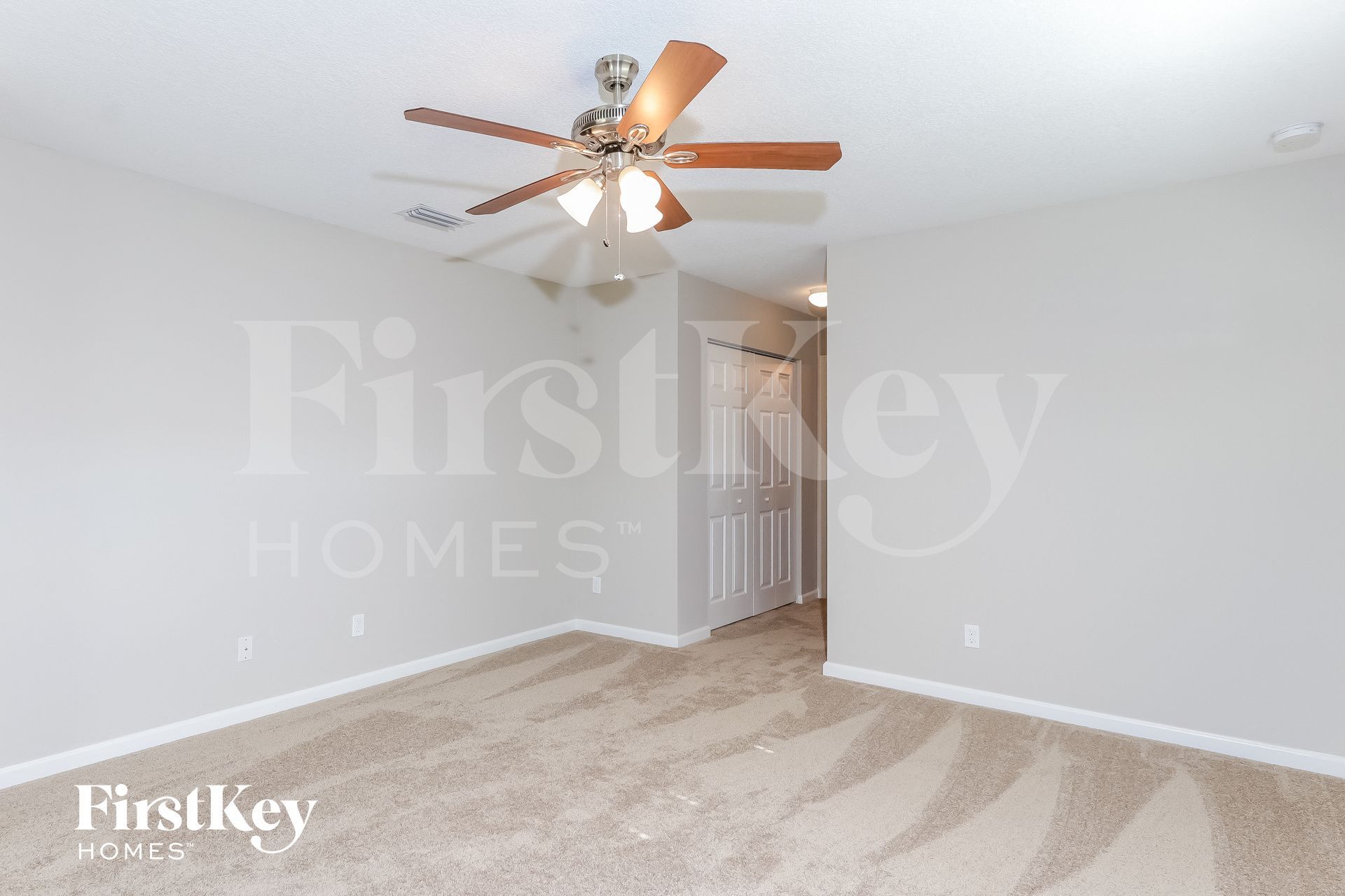 Building Photo - 1430 SW Santiago Ave