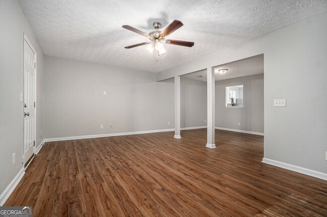 Building Photo - 3788 Waldrop Ln