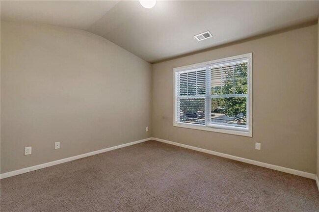 Building Photo - 2510 Thackery Ct
