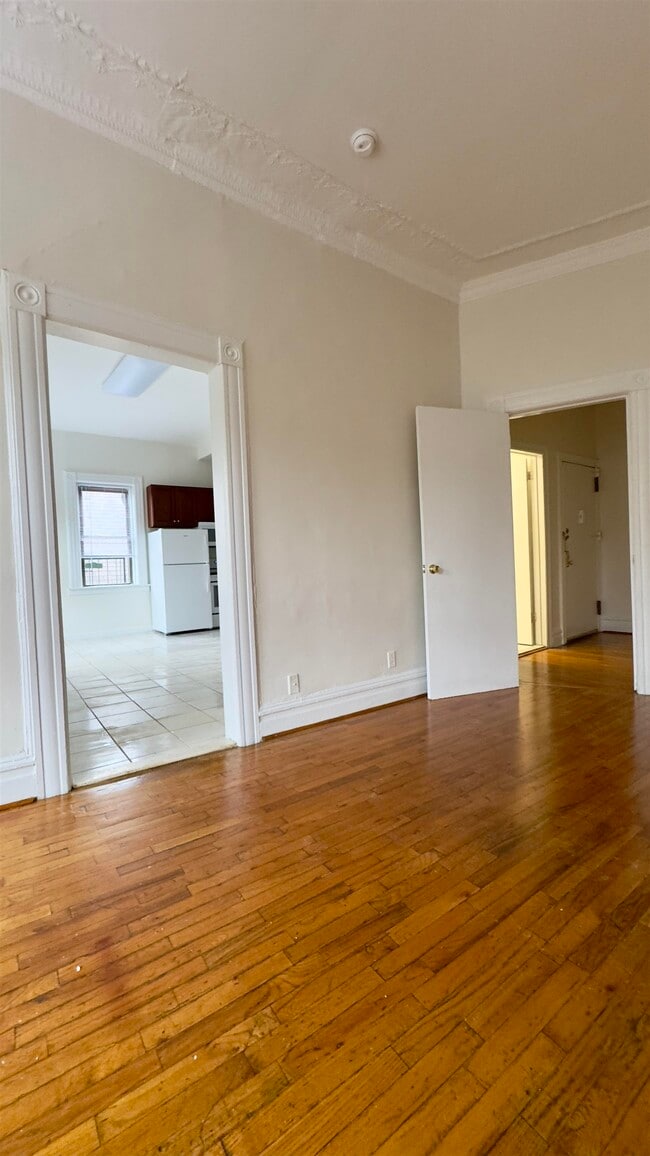 Building Photo - 99 Lembeck Ave