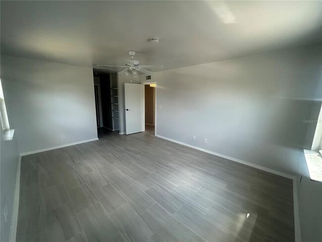 Building Photo - 6519 W Newberry Rd