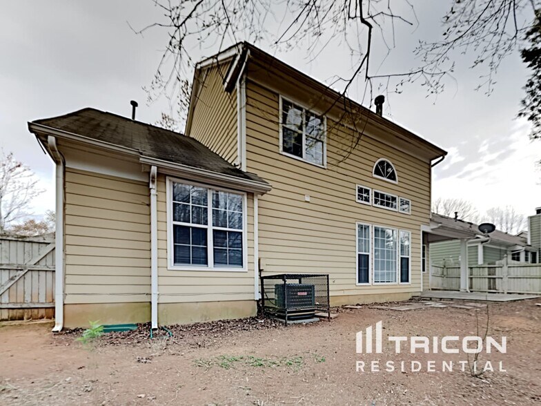 Building Photo - 5704 Ebley Ln