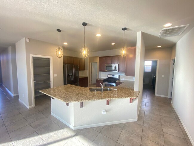 Building Photo - Great Home in Sparks