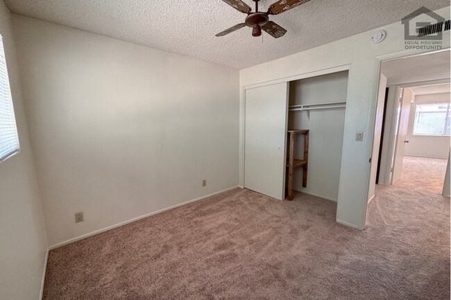 Building Photo - 3Bed/2Bath House at 55th Ave/Peoria Ave! Ready for Immediate Move-In! – NO HOA!