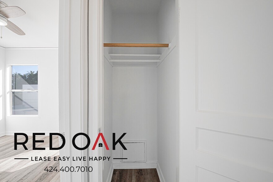 Building Photo - 5162 1/2 Clinton Ave