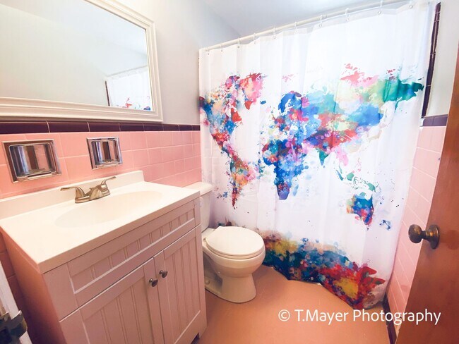 Building Photo - 1733-1735 Helen Drive