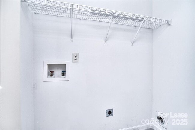 Building Photo - 8829 Gerren Ct