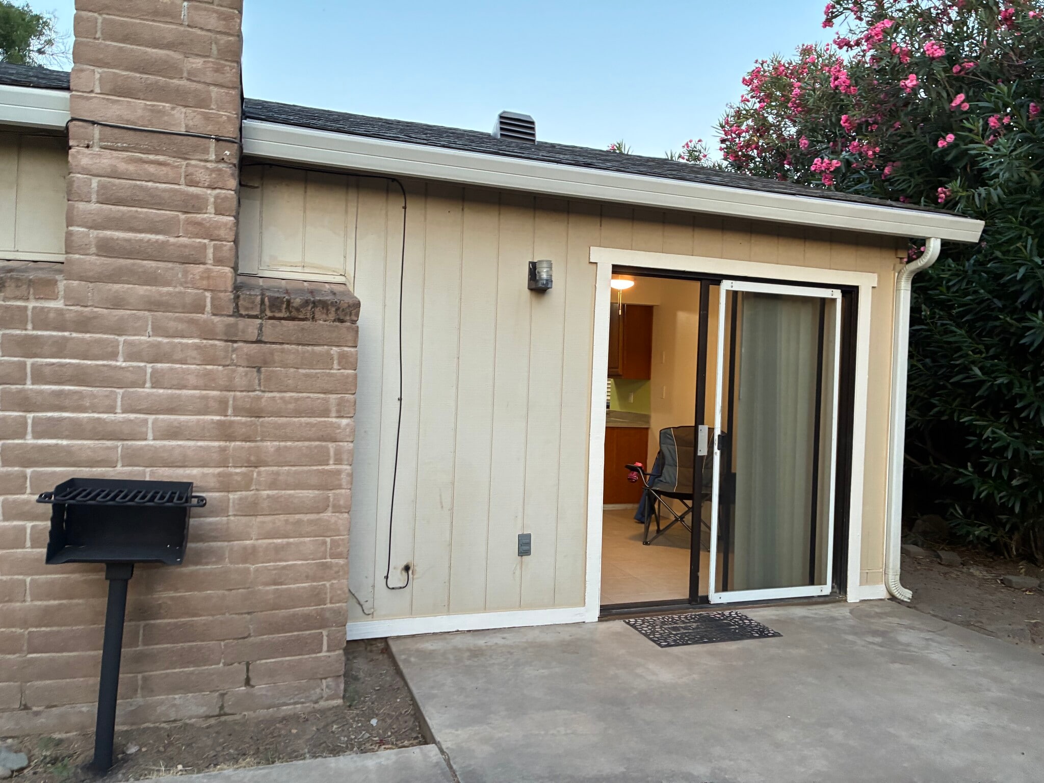 Building Photo - 6620 Briartree Way