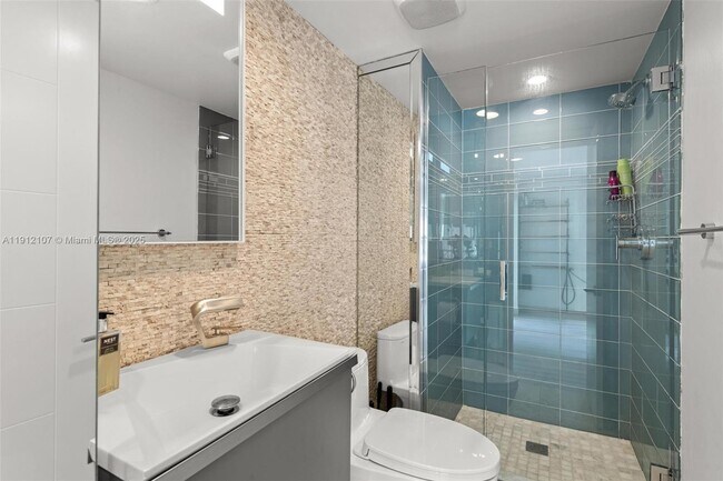 Building Photo - 100 Jefferson Ave