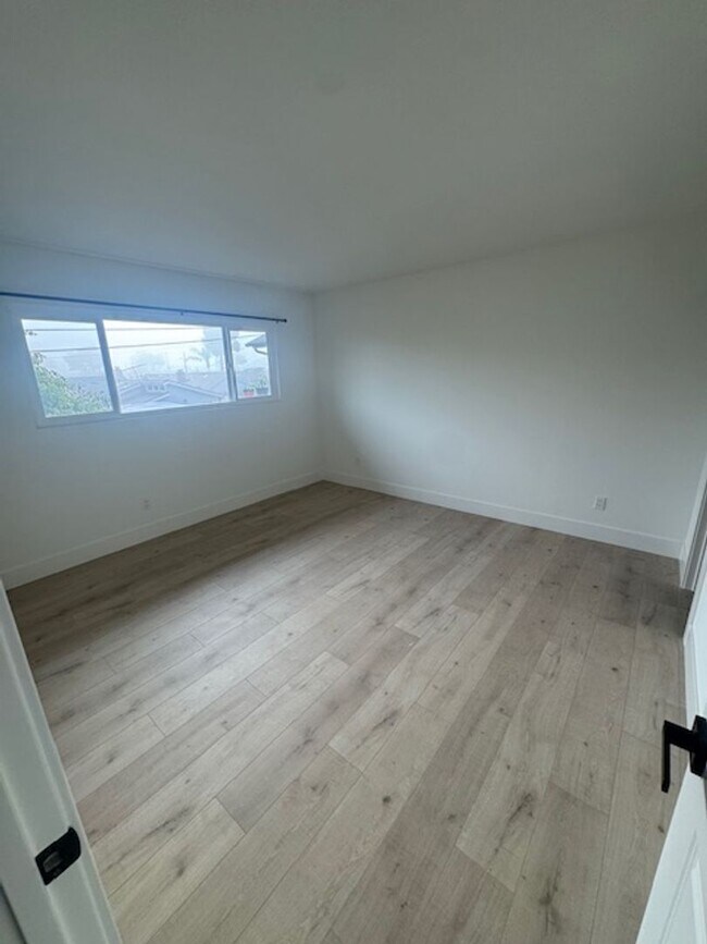 Building Photo - Torrington Circle Westminister