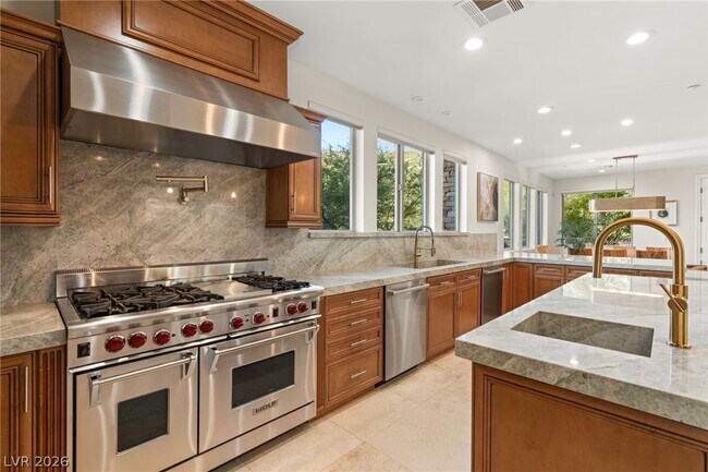 Building Photo - 1635 Liege Dr