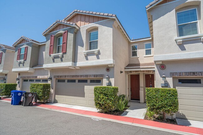 Primary Photo - Beautifully Remodeled 3-Bedroom Home in Sa...