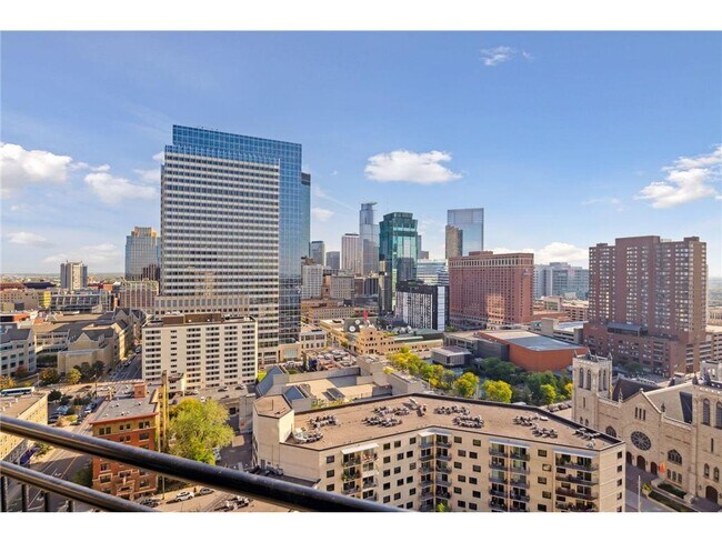 Building Photo - 1225 La Salle Ave