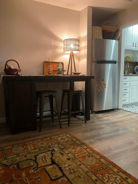 Breakfast/desk space - 2812 Anita Ln
