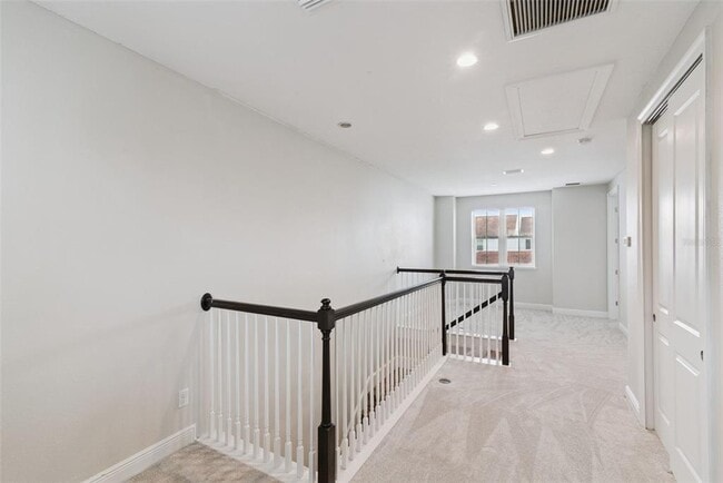 Building Photo - 8884 Bismarck Palm Dr