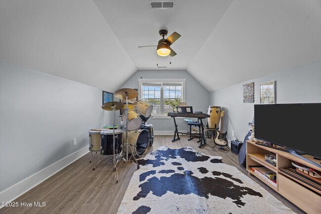 Building Photo - 203 Reid Ct S