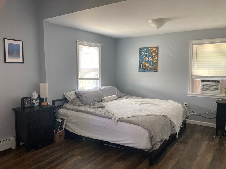 Building Photo - 314 Willow St